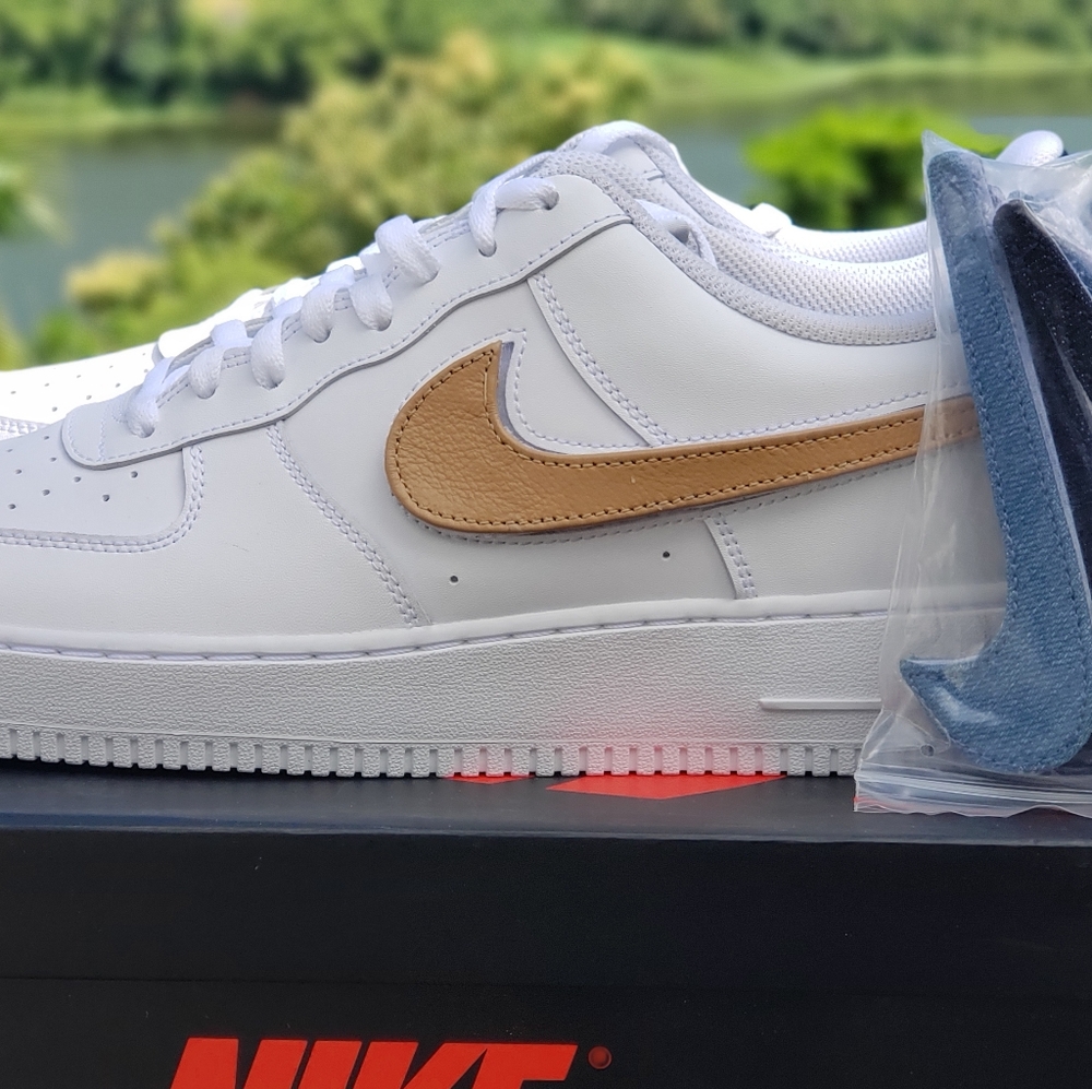 AIR FORCE 1 LOW REMOVABLE SWOOSH PACK